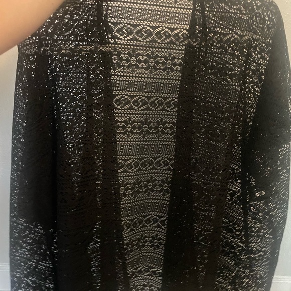 Back cover up - Picture 3 of 3